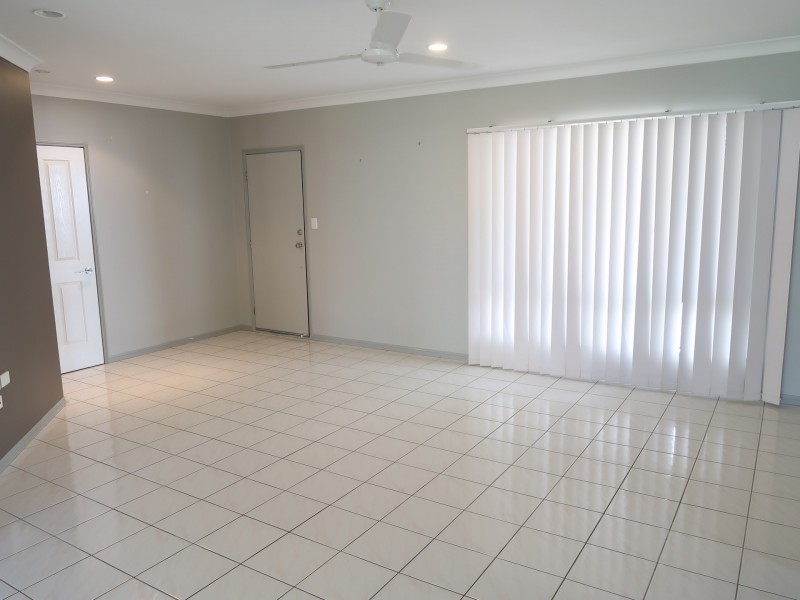 5 Salinga Close, Redlynch QLD 4870