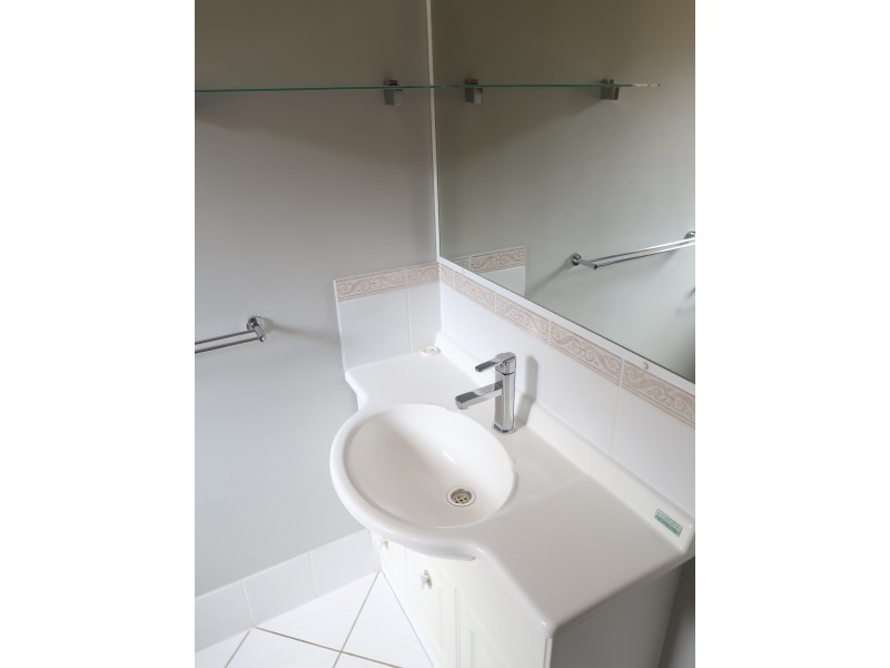 5 Salinga Close, Redlynch QLD 4870