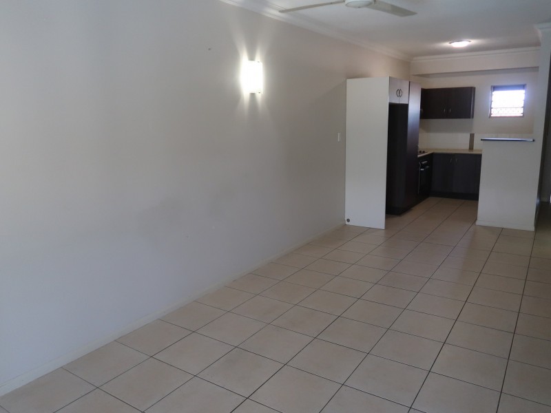 210/29 Springfield Cres, Manoora QLD 4870