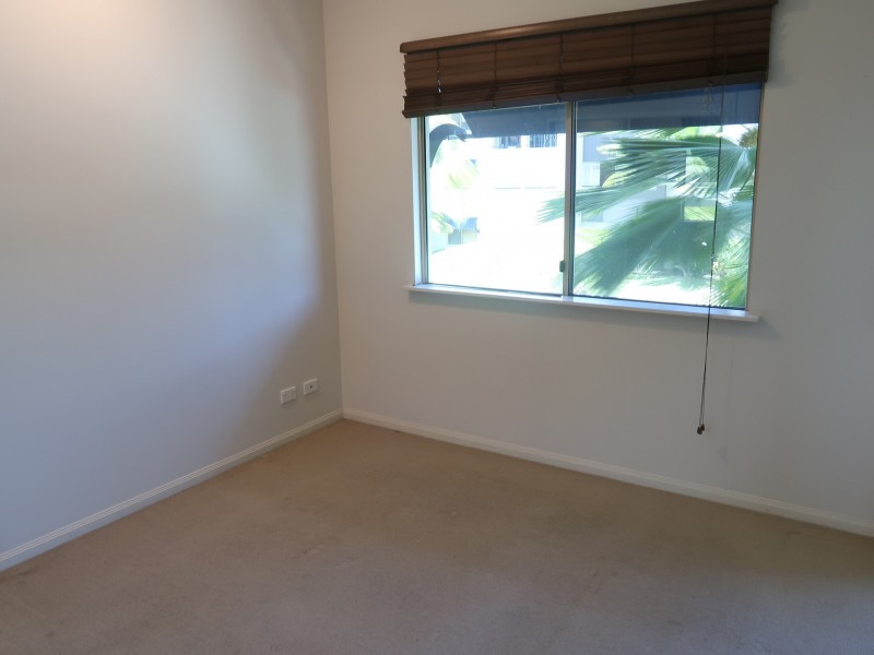 210/29 Springfield Cres, Manoora QLD 4870