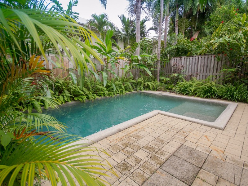 18/75-79 Cedar Road, Palm Cove QLD 4879