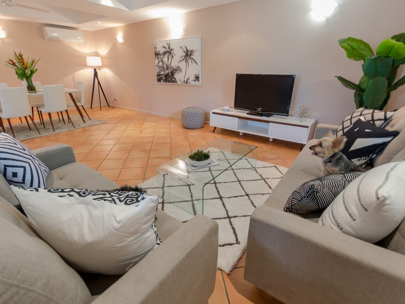 18/75-79 Cedar Road, Palm Cove QLD 4879