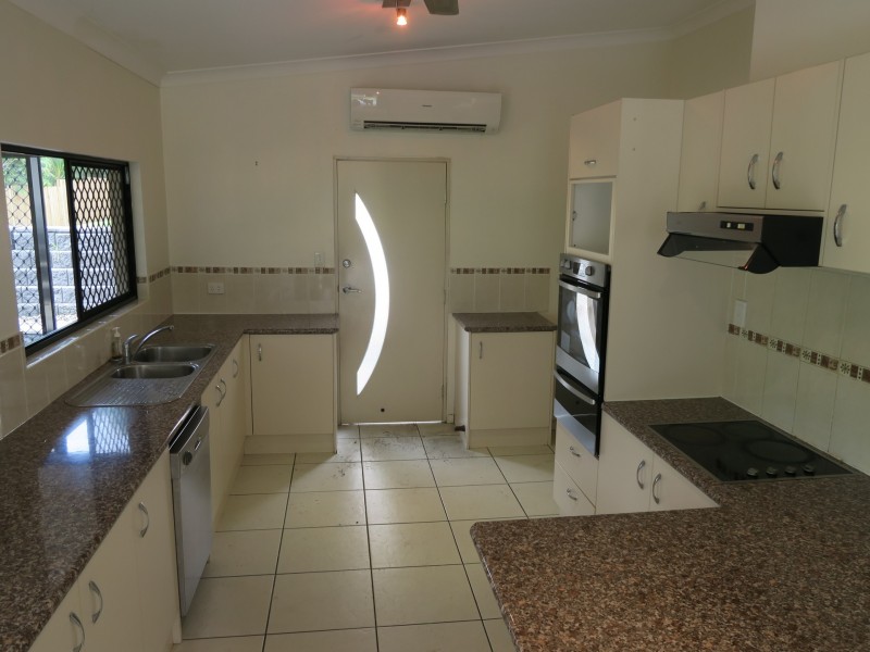 3 East Parkridge Drive, Brinsmead QLD 4870