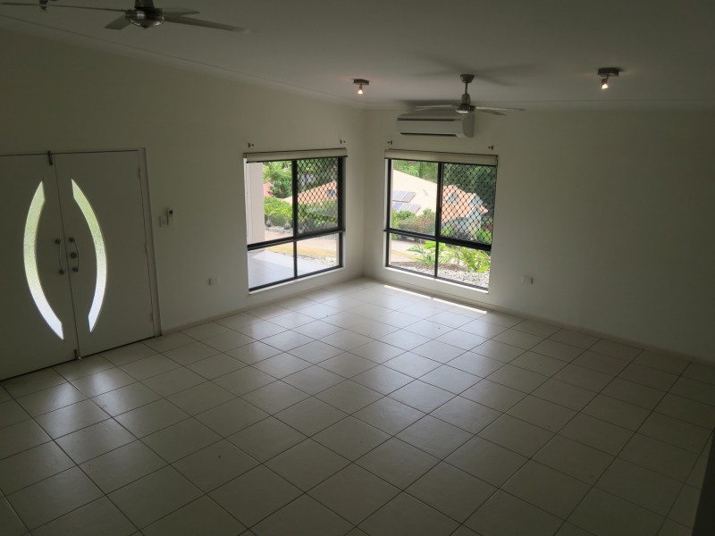 3 East Parkridge Drive, Brinsmead QLD 4870