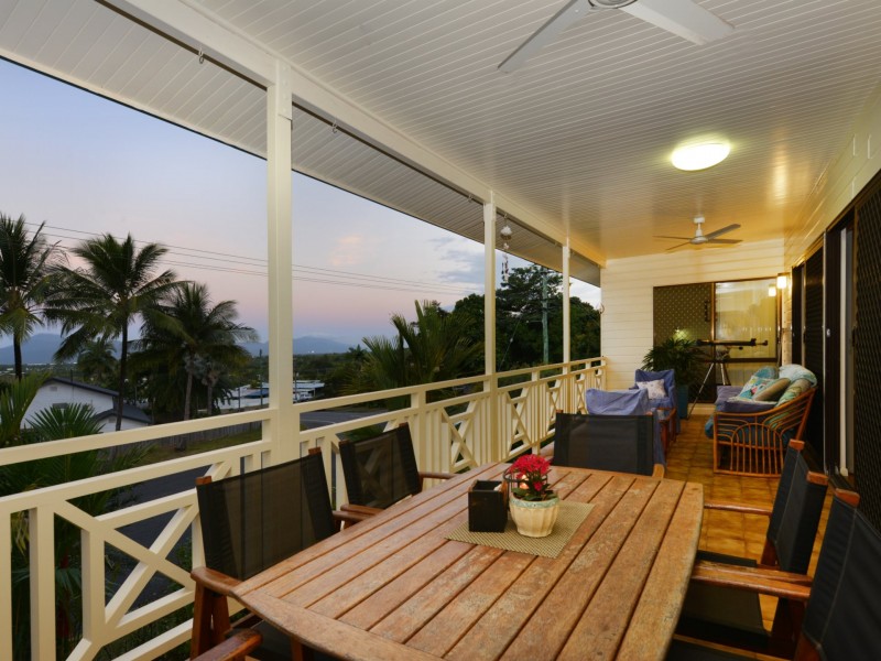 7 Atherton Street, Whitfield QLD 4870