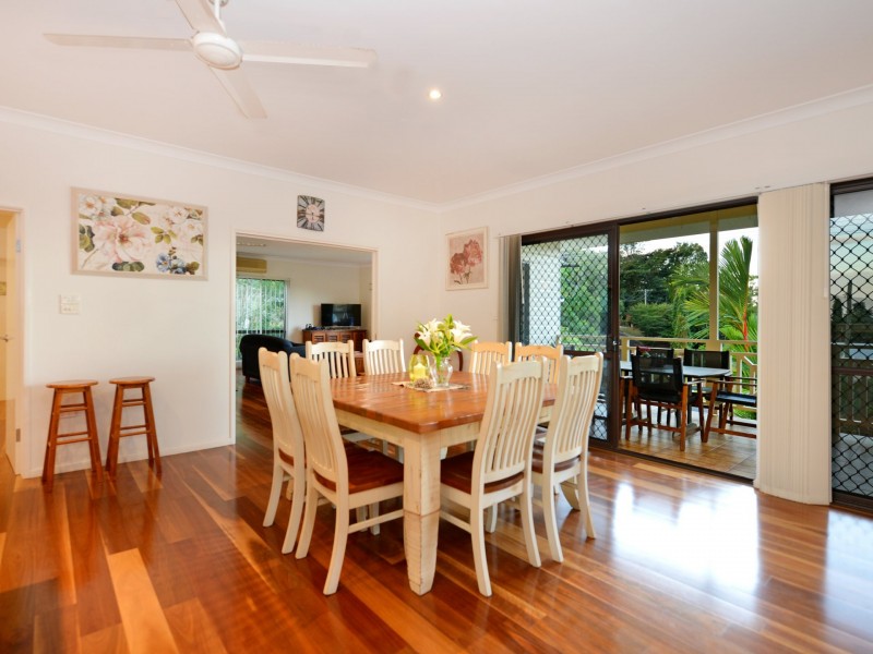 7 Atherton Street, Whitfield QLD 4870