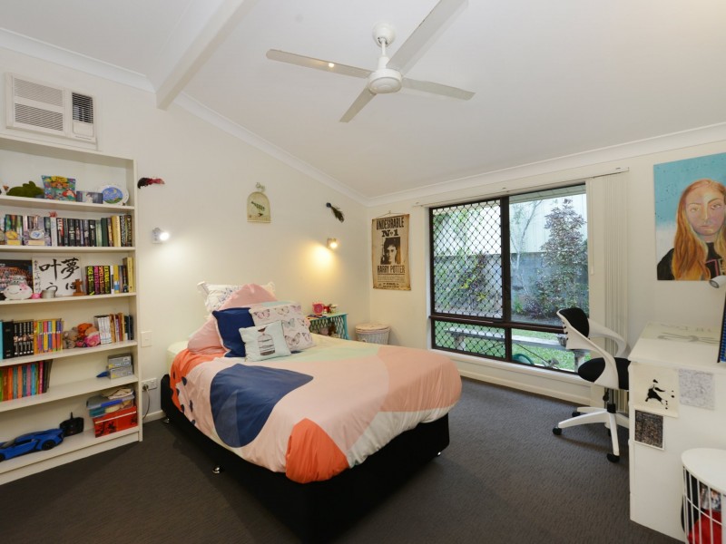 7 Atherton Street, Whitfield QLD 4870