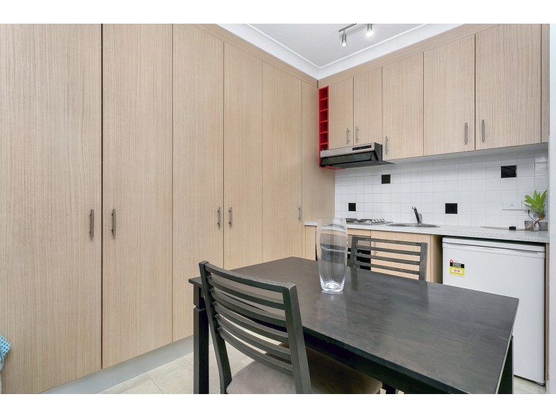 1/6 Springfield Crescent, Manoora QLD 4870