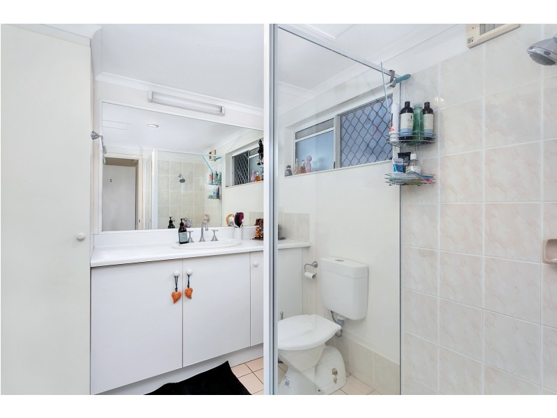 1/6 Springfield Crescent, Manoora QLD 4870