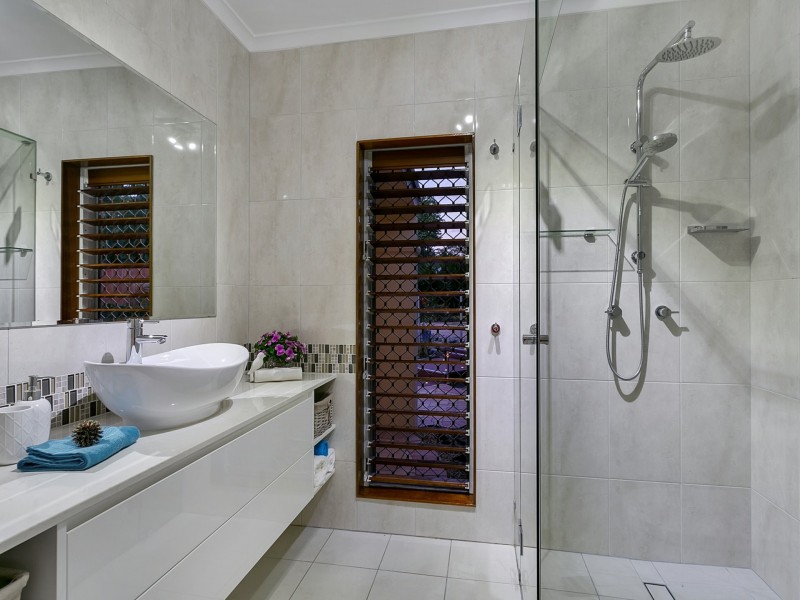 3 Linden Street, Clifton Beach QLD 4879