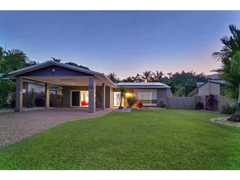 17 Dungarvan Drive, Brinsmead QLD 4870