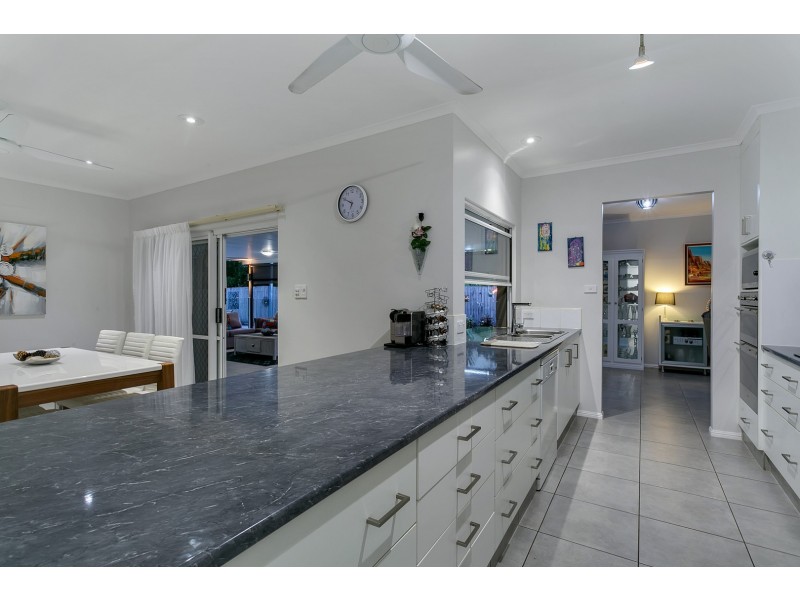17 Dungarvan Drive, Brinsmead QLD 4870