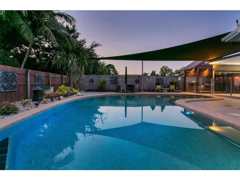 17 Dungarvan Drive, Brinsmead QLD 4870