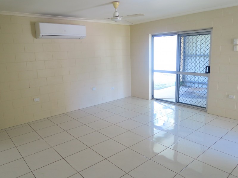 22 Universal Close, White Rock QLD 4868