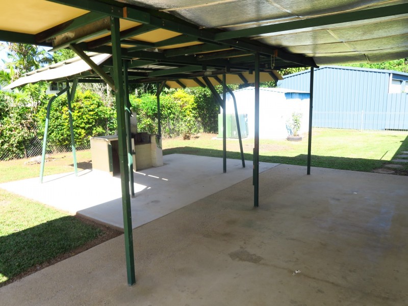 22 Universal Close, White Rock QLD 4868