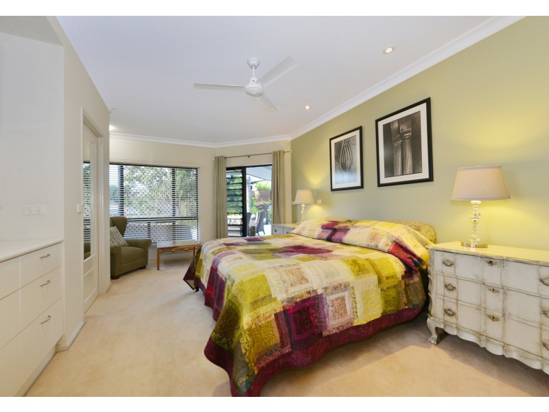 21 Findlay Street, Brinsmead QLD 4870