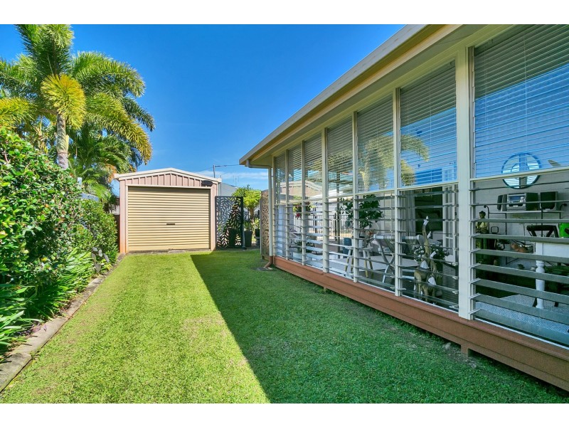 3 Village Terrace, Redlynch QLD 4870