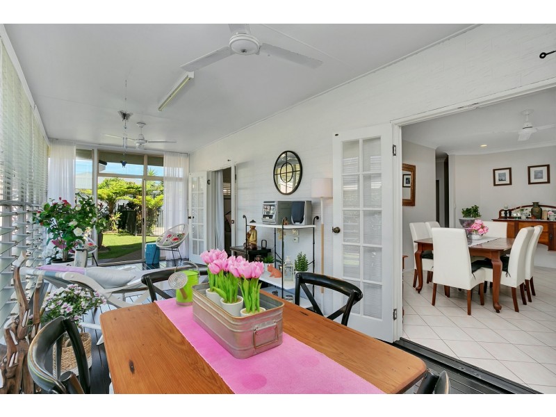 3 Village Terrace, Redlynch QLD 4870