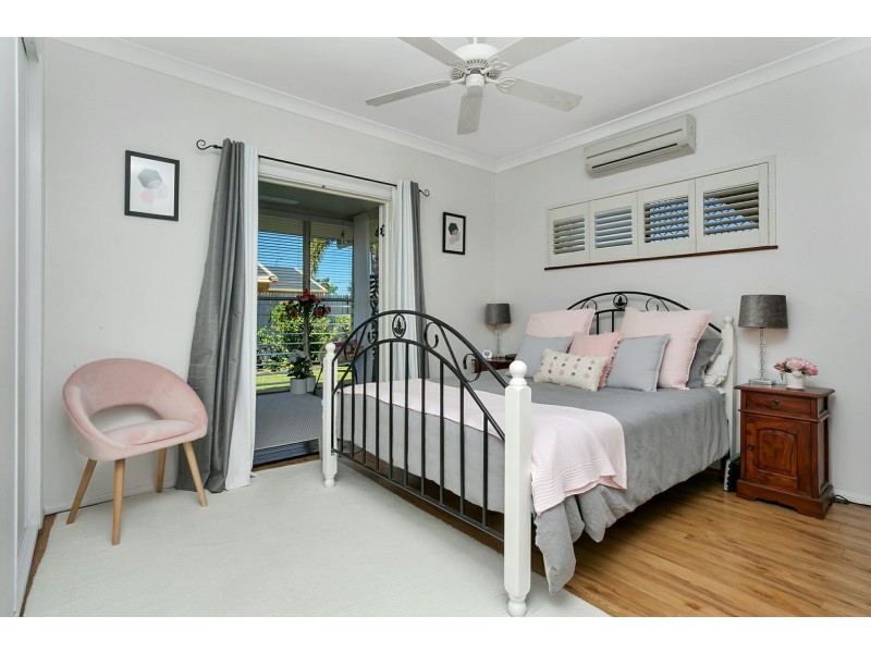 3 Village Terrace, Redlynch QLD 4870