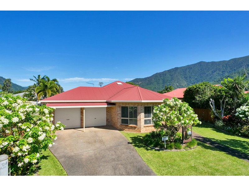 3 Village Terrace, Redlynch QLD 4870