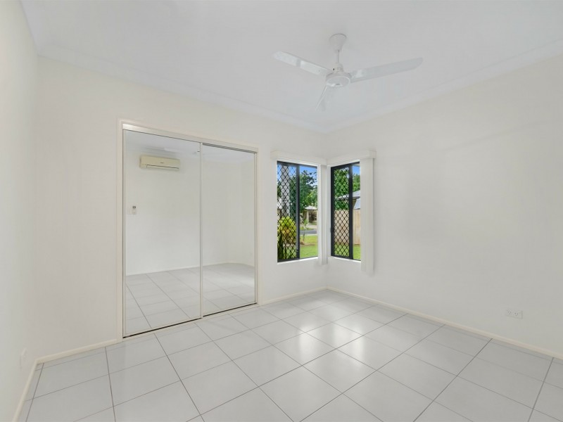 5 Scaglioni Street, Redlynch QLD 4870