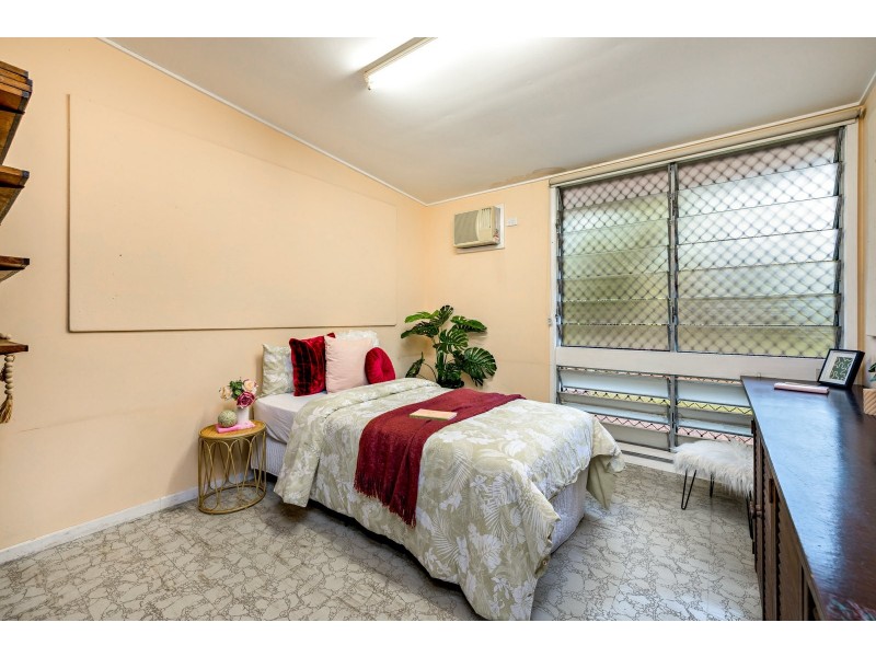 16-18 Oxley Street, Edge Hill QLD 4870
