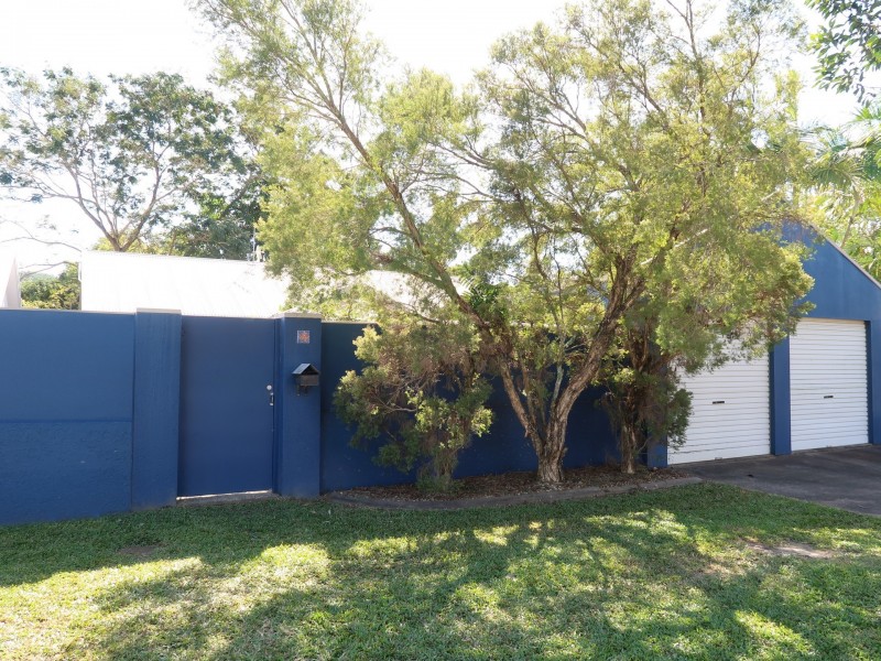4 Saddle Mountain Road, Smithfield QLD 4878