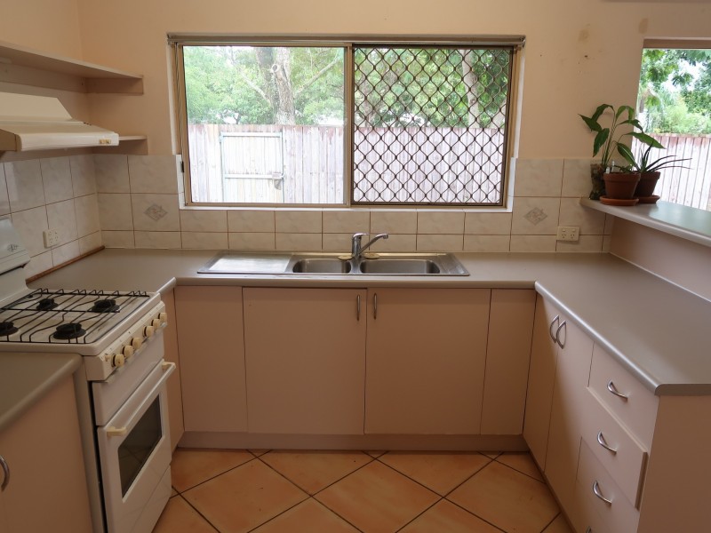 4 Saddle Mountain Road, Smithfield QLD 4878