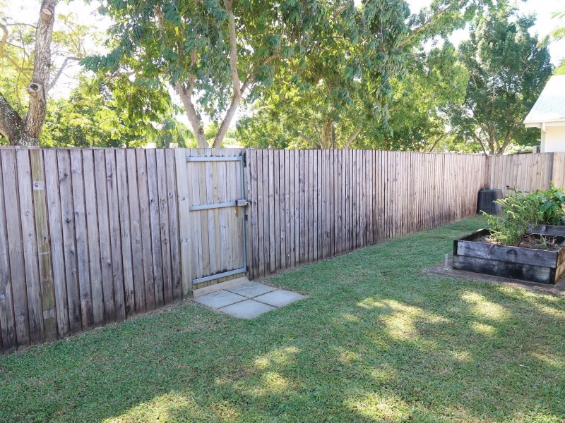 4 Saddle Mountain Road, Smithfield QLD 4878