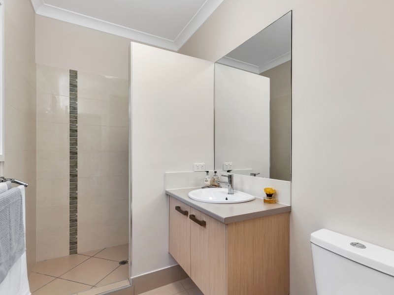 11 Heysen Close, Redlynch QLD 4870