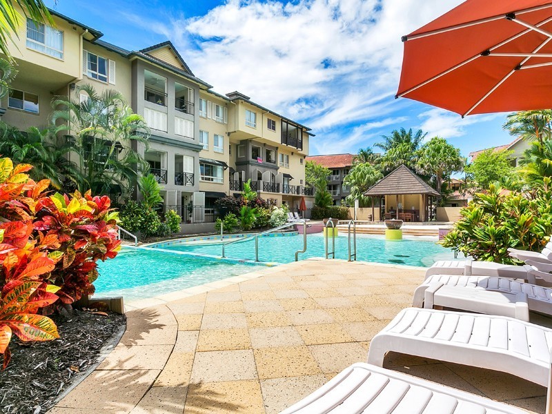 1227/2 Greenslopes Street, Cairns North QLD 4870