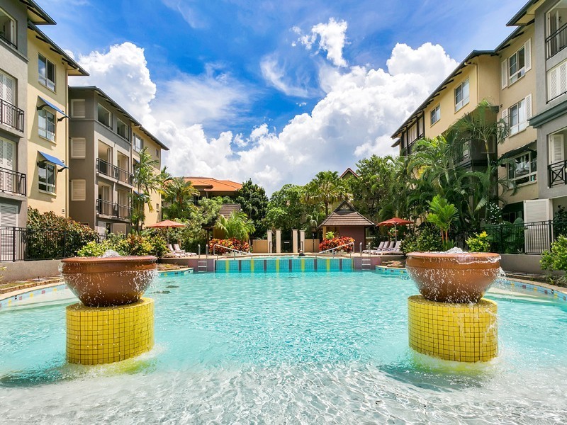 1227/2 Greenslopes Street, Cairns North QLD 4870