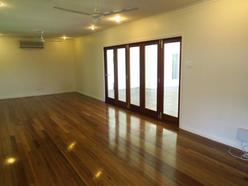 22 Bolton Street, Whitfield QLD 4870