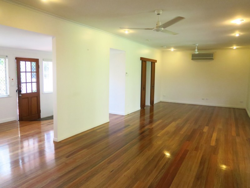 22 Bolton Street, Whitfield QLD 4870