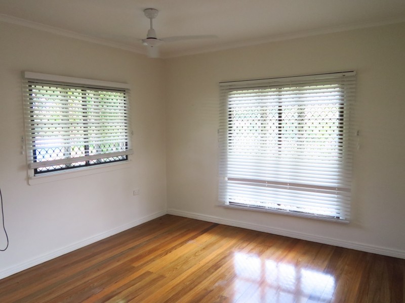 22 Bolton Street, Whitfield QLD 4870