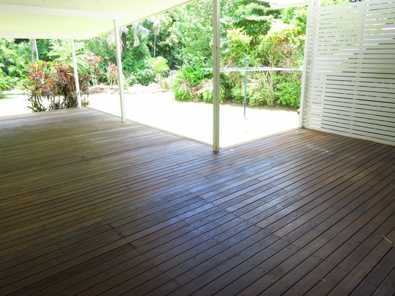 22 Bolton Street, Whitfield QLD 4870