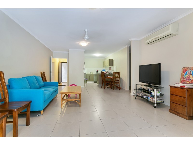 3/331 Lake Street, Cairns North QLD 4870