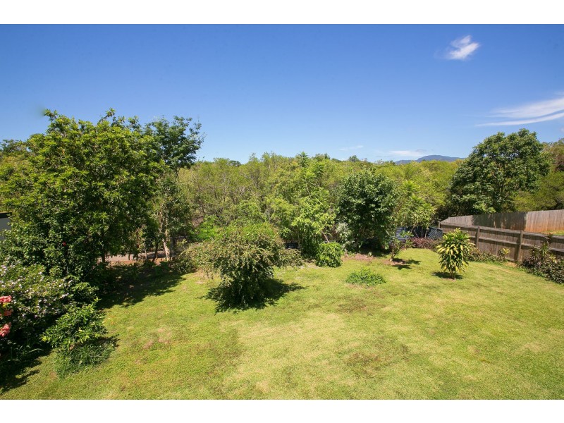 90 Little Street, Manunda QLD 4870