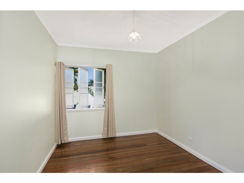 90 Little Street, Manunda QLD 4870