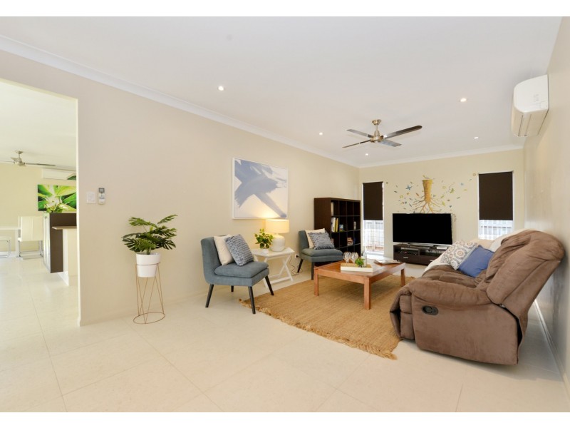 5 Raffles Avenue, Redlynch QLD 4870