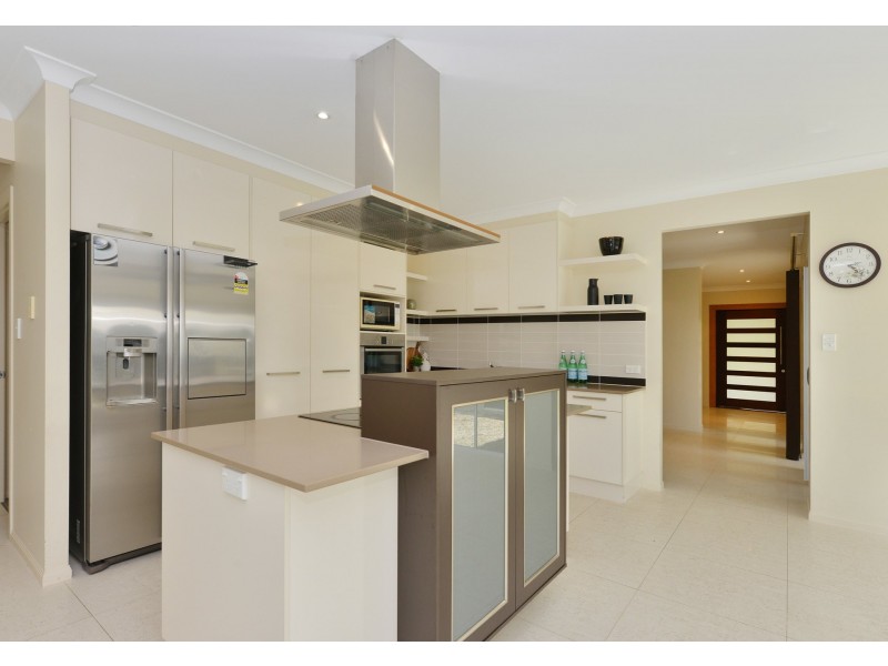 5 Raffles Avenue, Redlynch QLD 4870