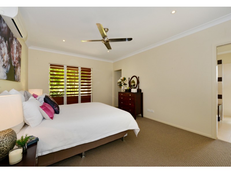 5 Raffles Avenue, Redlynch QLD 4870