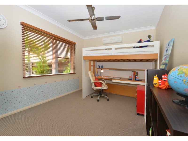 5 Raffles Avenue, Redlynch QLD 4870