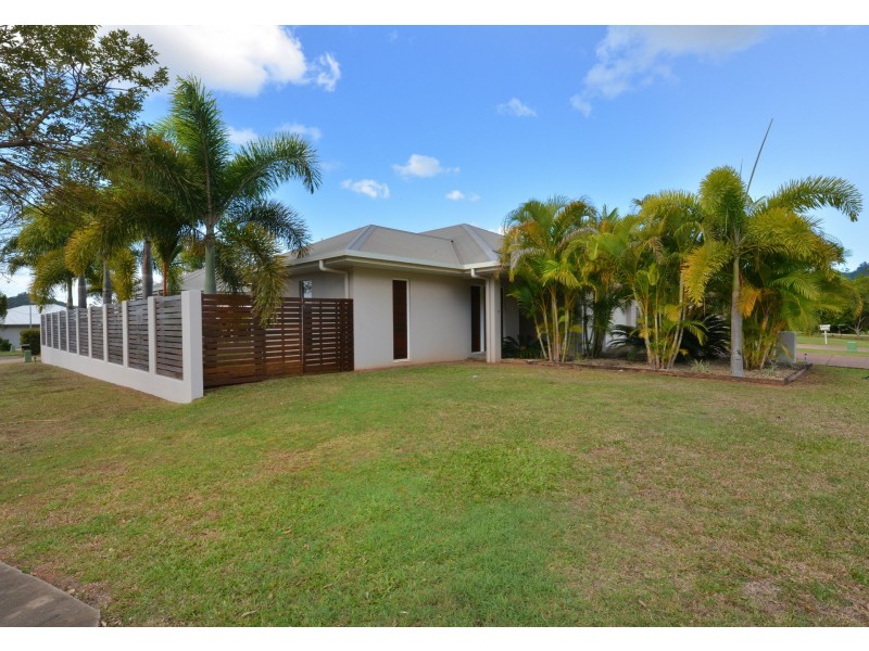 5 Raffles Avenue, Redlynch QLD 4870
