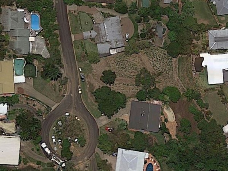 3 Panoramic Place, Whitfield QLD 4870