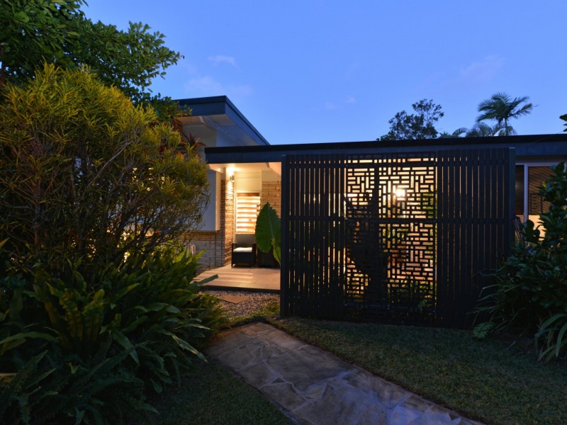 28 Atherton Street, Whitfield QLD 4870
