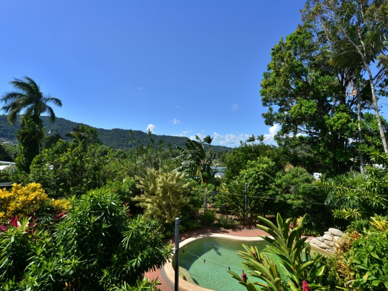 28 Atherton Street, Whitfield QLD 4870