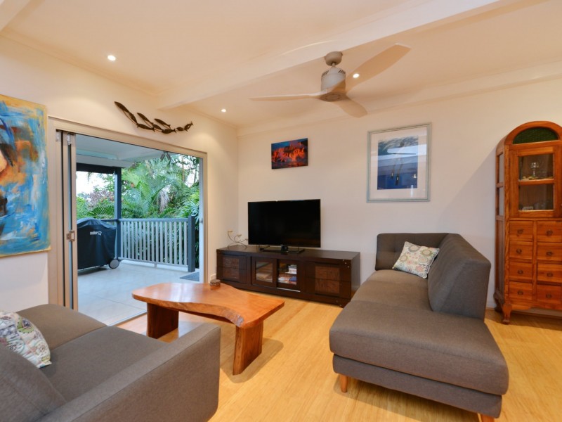 28 Atherton Street, Whitfield QLD 4870