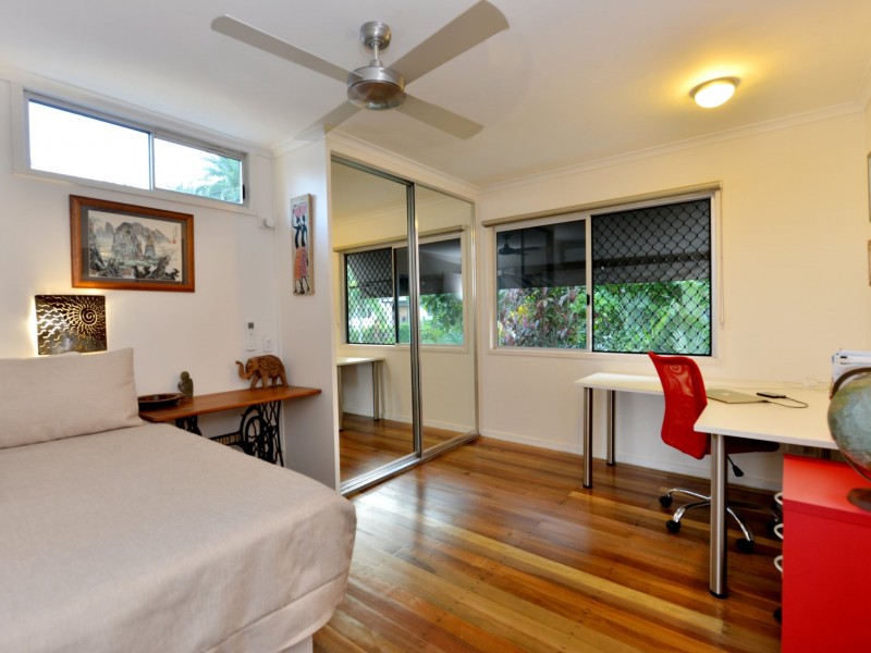 28 Atherton Street, Whitfield QLD 4870