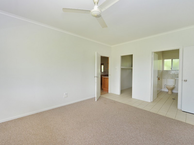 60 Page Road, Edmonton QLD 4869